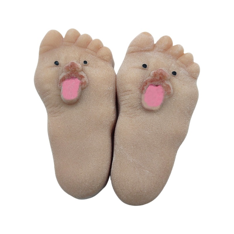 Whimsical Tongue Out Foot Resi - Resin Art Table Top ulasan dan harga